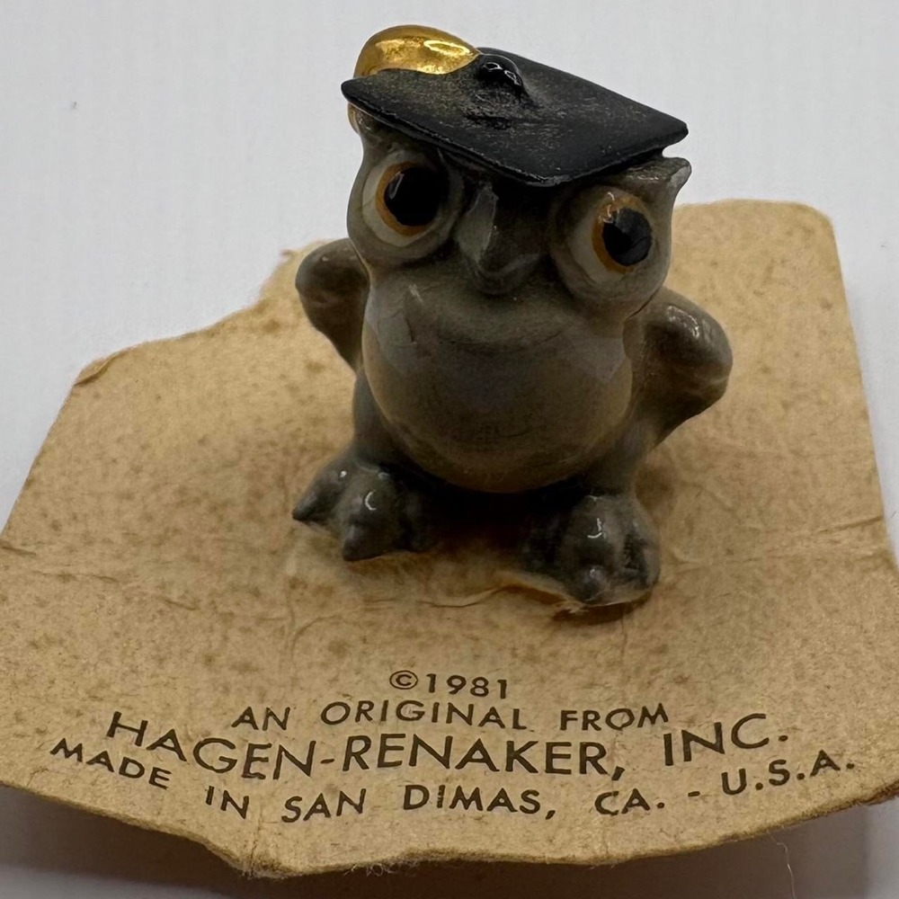 Vintage Hagen Renaker Witty Wise Graduation Owl Figurine 1981 Original Card USA